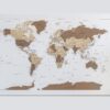 Rudas, detalus pasaulio žemėlapis ant sienos